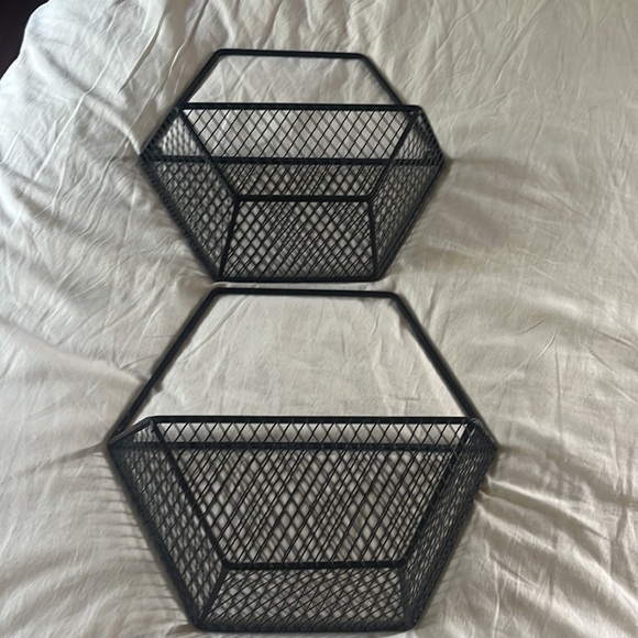 Wall shelf storage - Picture 1 of 5